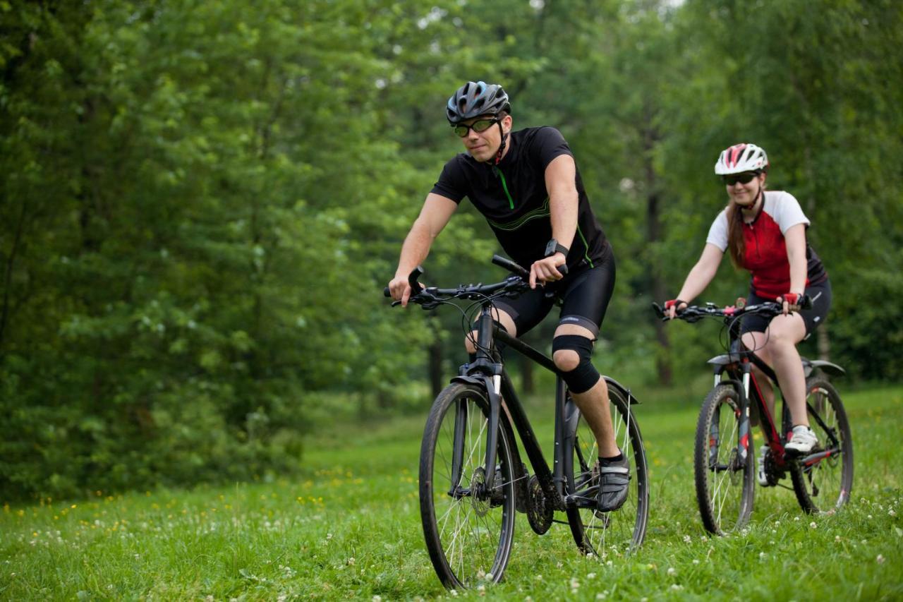 Porto Carras Meliton Hotel Neos Marmaras Exterior foto Mountain biking