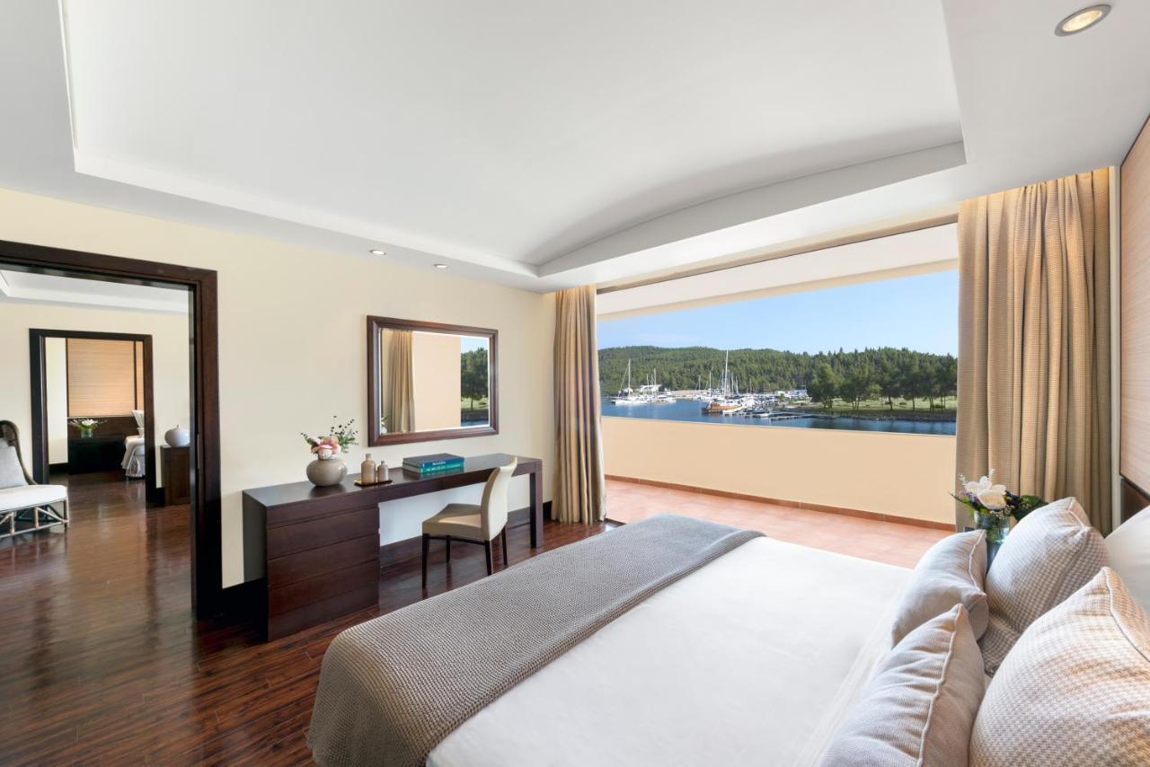 Porto Carras Meliton Hotel Neos Marmaras Exterior foto Suite