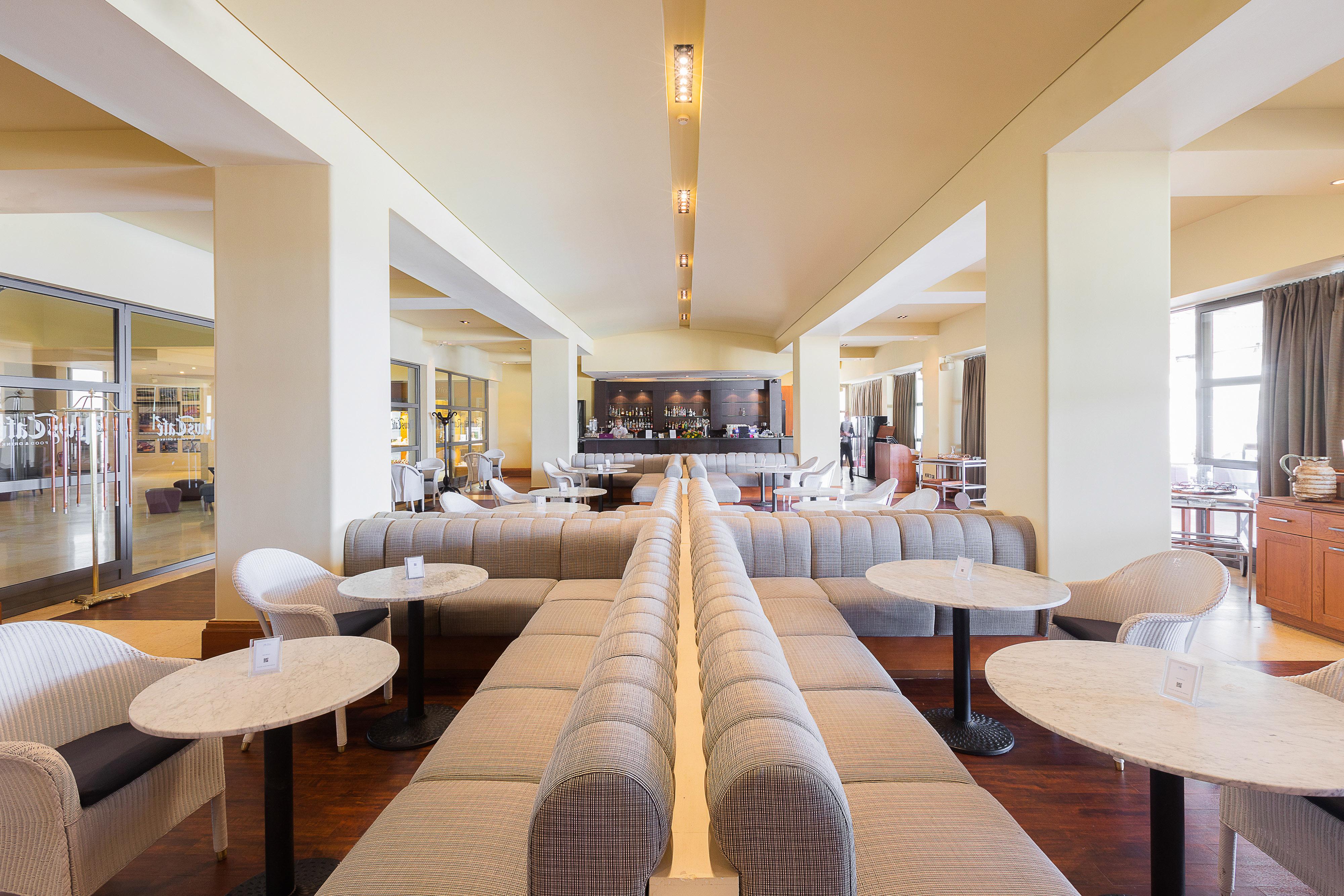 Porto Carras Meliton Hotel Neos Marmaras Exterior foto The lounge at the airport