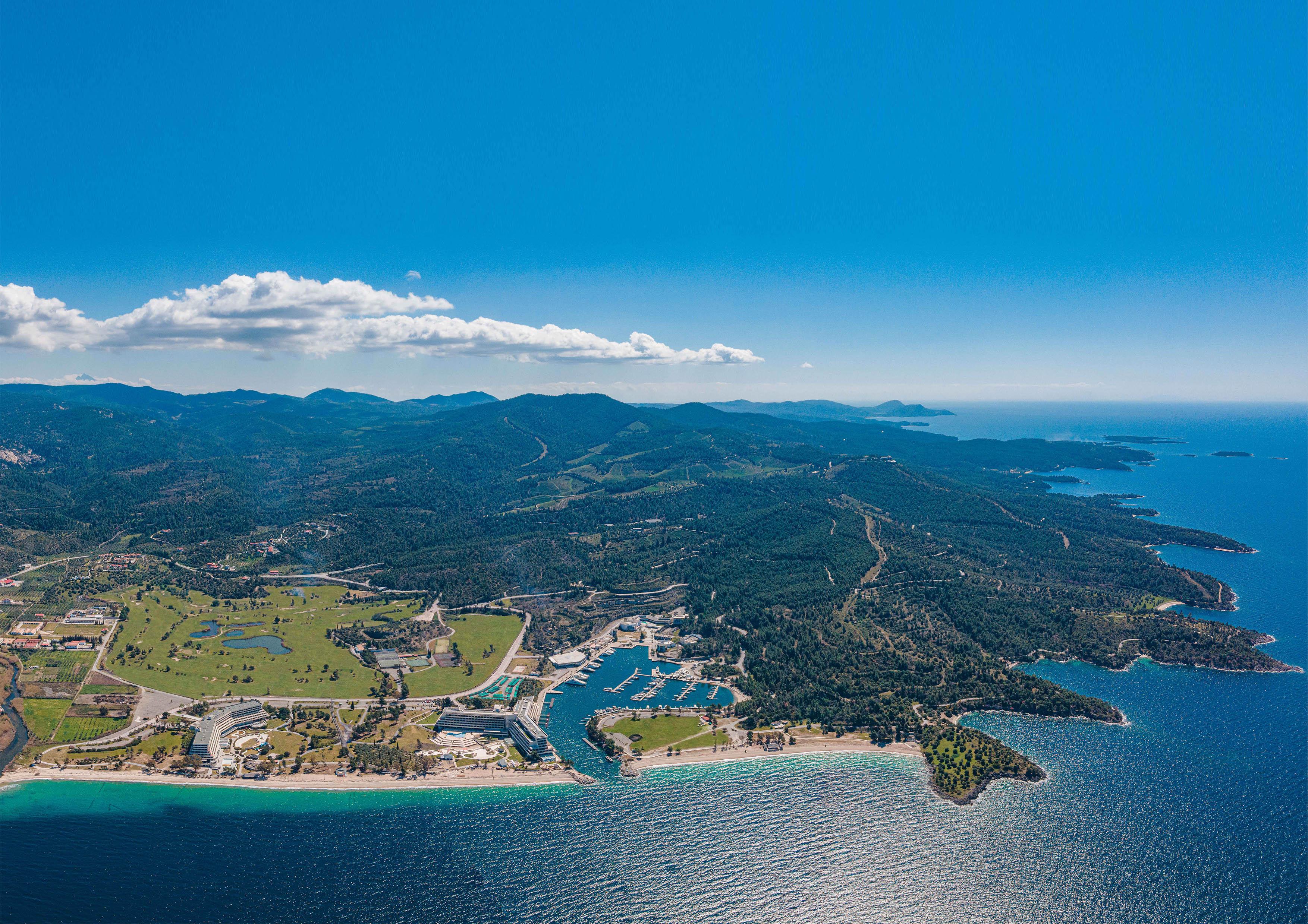 Porto Carras Meliton Hotel Neos Marmaras Exterior foto Aerial view of the port of Rafina