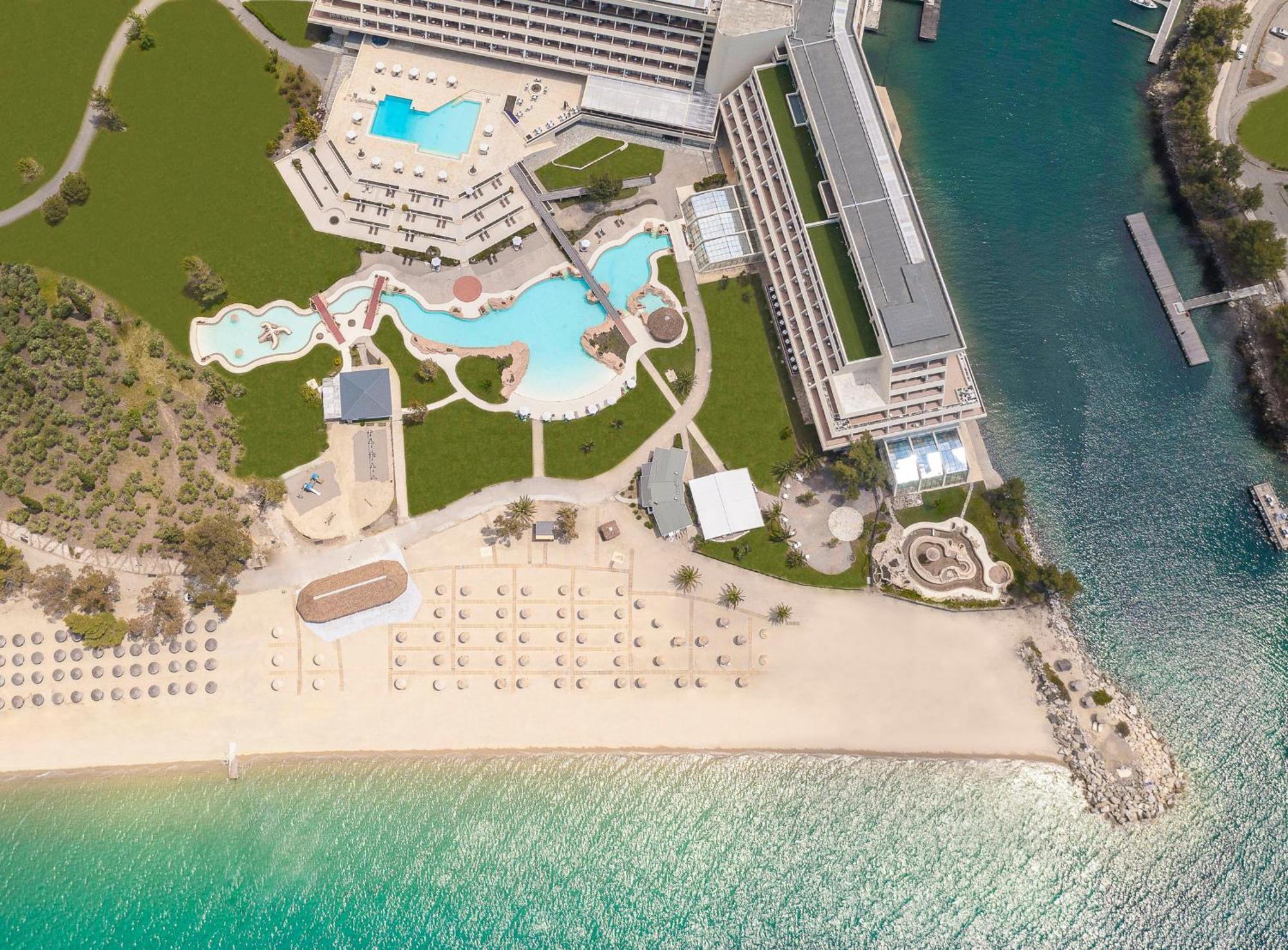 Porto Carras Meliton Hotel Neos Marmaras Exterior foto Aerial view of the hotel